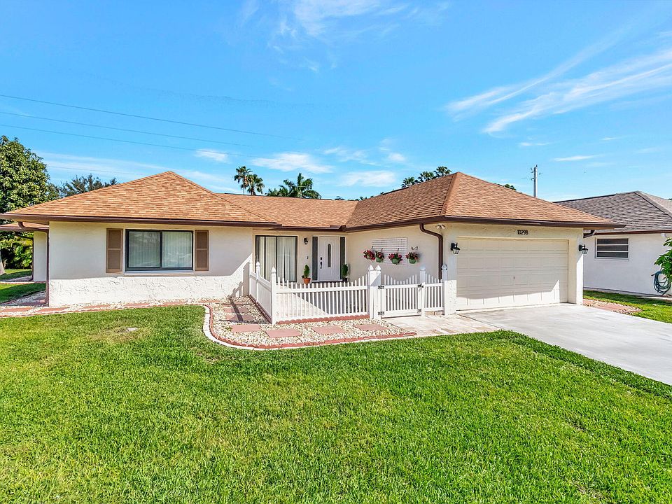 1st image of 10298 Greentrail Drive N