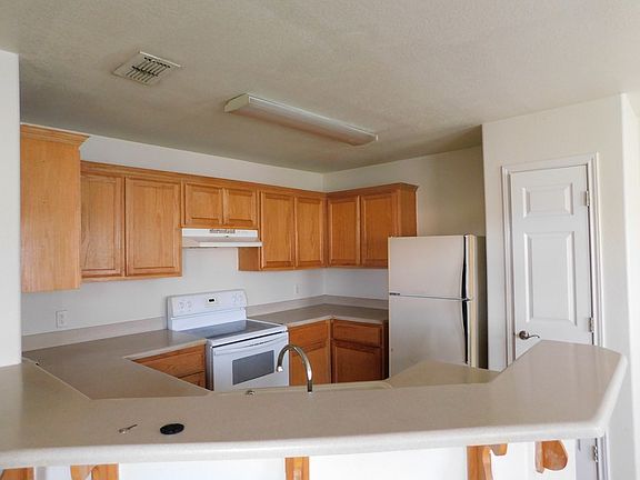 2nd image of 518 Baily Dr