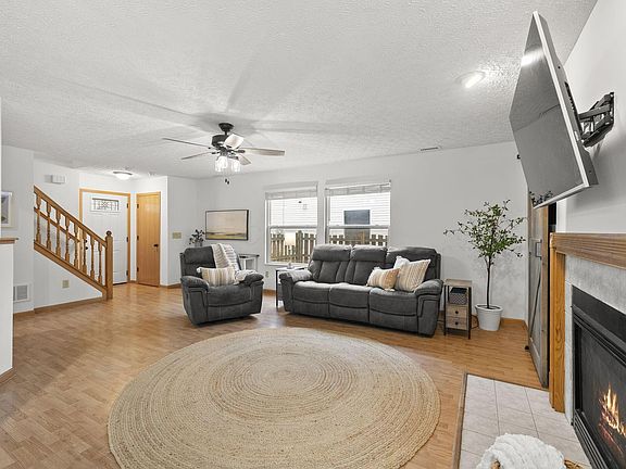 5th image of 3424 Omega Dr