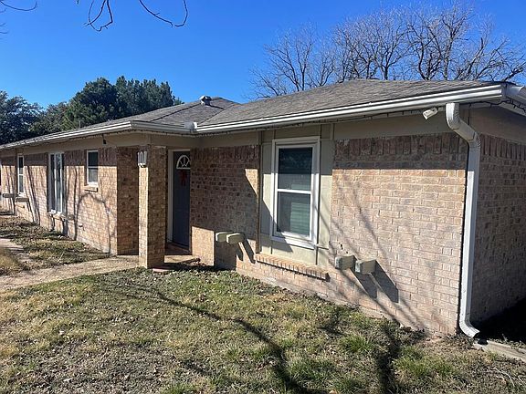 2nd image of 101 Rio Vista St