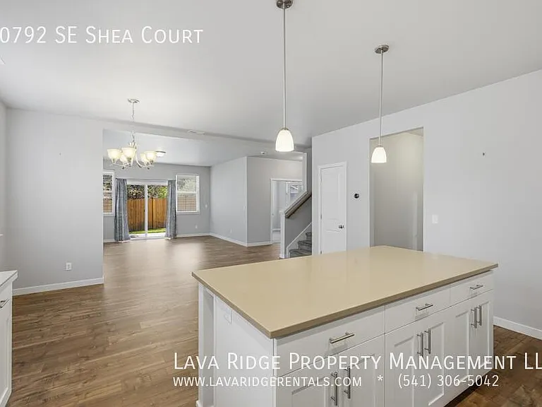 20792 SE Shea Ct — Photo 10
