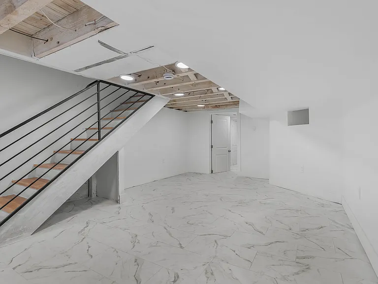 5118 Chancellor St — Photo 1