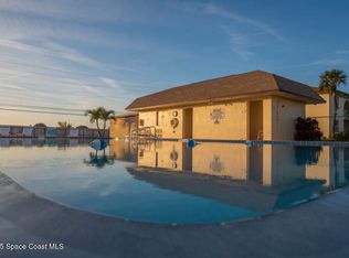 1057 Small Ct APT 20, Indian Harbour Beach, FL 32937