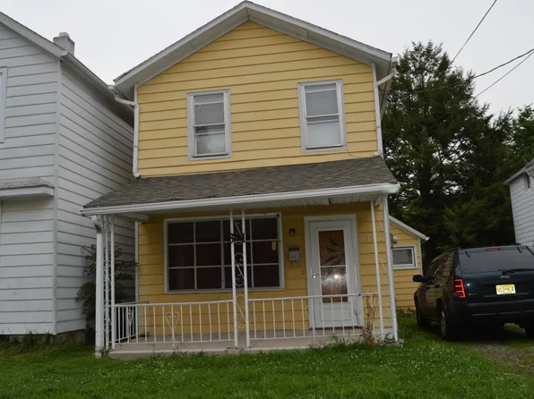 31 Walnut St, Wilkes Barre, PA 18702