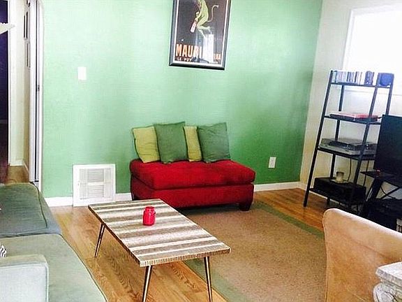 4th image of 7036 Julian Ave