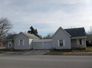 1310 E Pythian St, Springfield, MO 65802