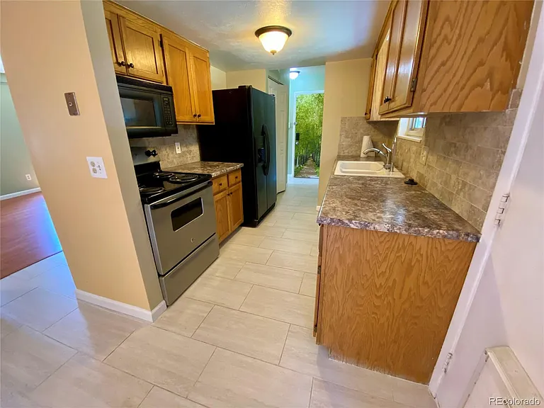 10557 Quail St — Photo 2
