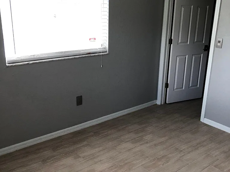 17298 Meadow Lake Cir — Photo 17