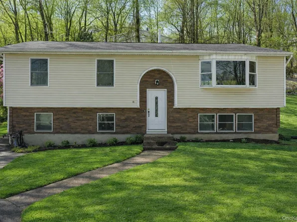 153 S Pascack Road, Nanuet, NY 10954