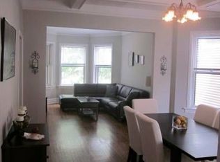 2049 W Hutchinson St #2, Chicago, IL 60618