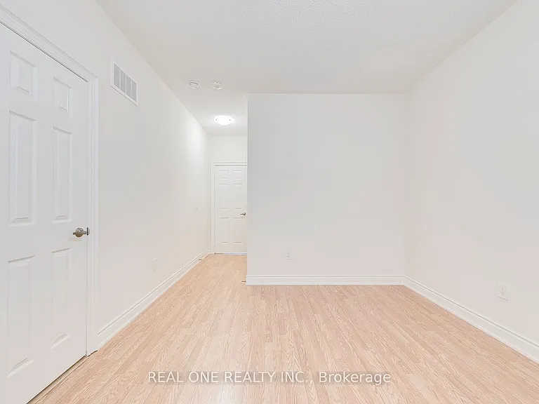 134 Goodwin Cres — Photo 31