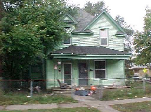 1st image of 919 Sherman Ave