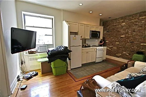 Rented by JM Preston Properties LLC | media 17