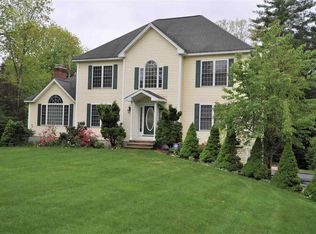 31 Lisa Dr, Goffstown, NH 03045