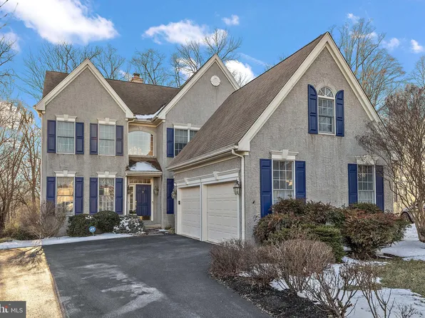 24 S Hampshire Ct, Wilmington, DE 19807