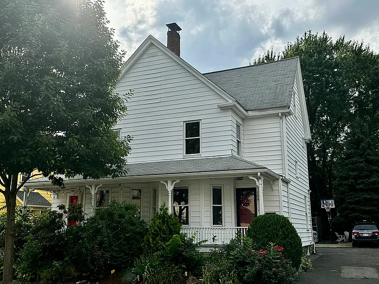 106 Franklin St — Photo 33