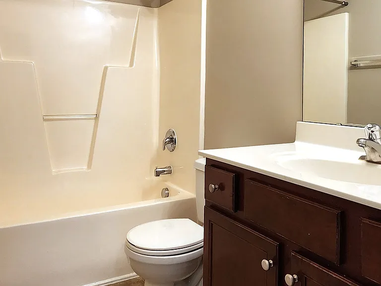 411 Five Pine Ct — Photo 25