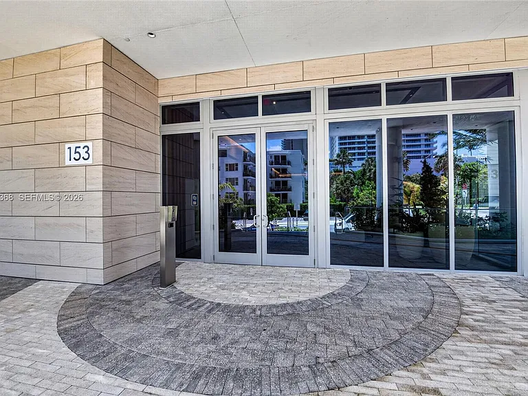 153 N Seabreeze Blvd #703 — Photo 37