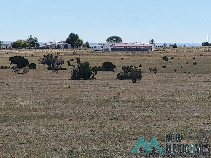 2nd image of 483 Lexco Rd