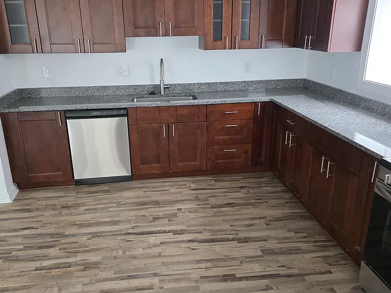1471 Little Ave — Photo 3