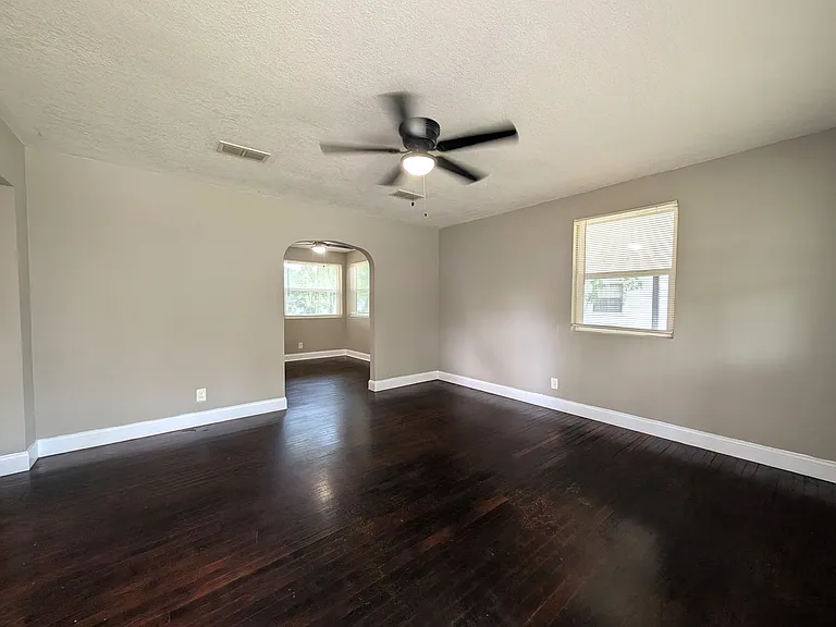 5363 Poppy Dr — Photo 2