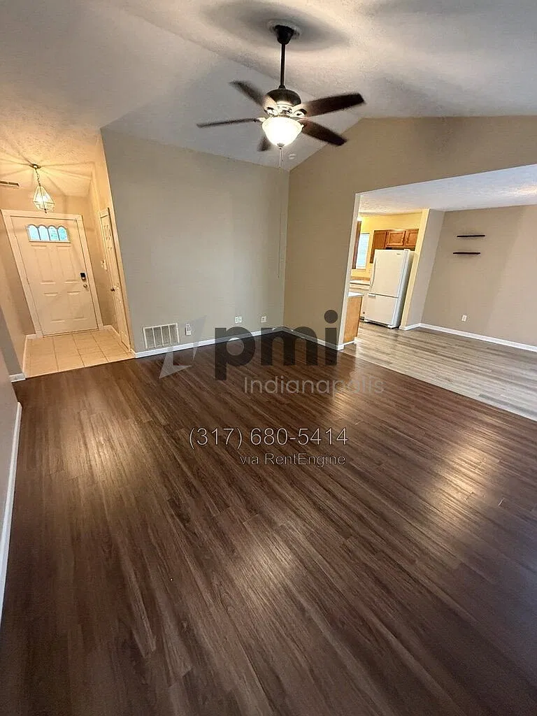 3 bed, 2.0 bath, 1216 sqft, $1,970 — Photo 1