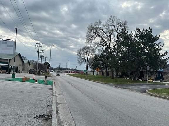 4th image of 650 W Holbrook Rd