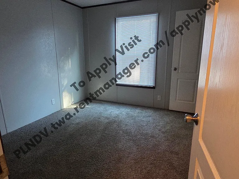 941 Lindsey St — Photo 7