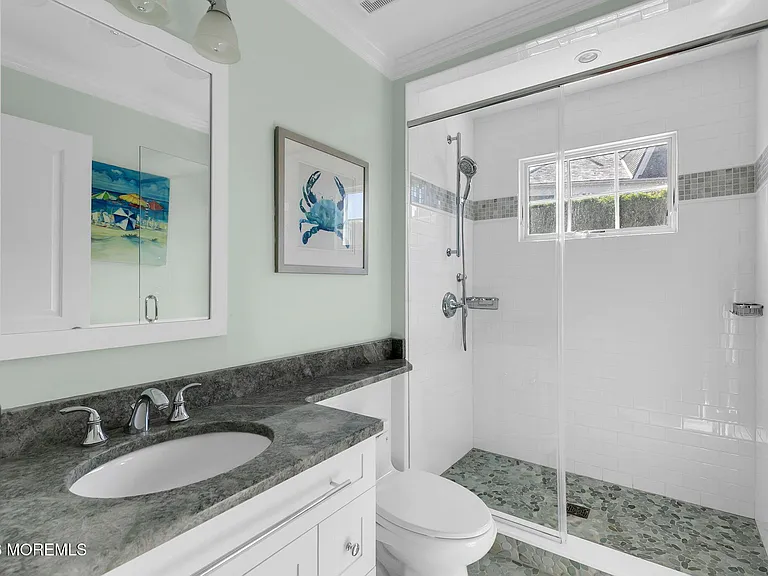 5 Lorraine Ave — Photo 31