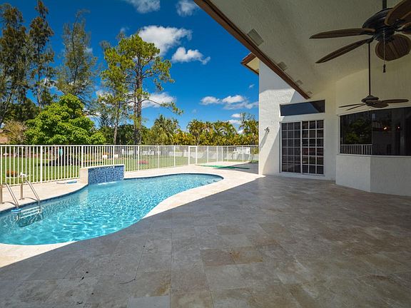 3rd image of 6211 NW 69th Way