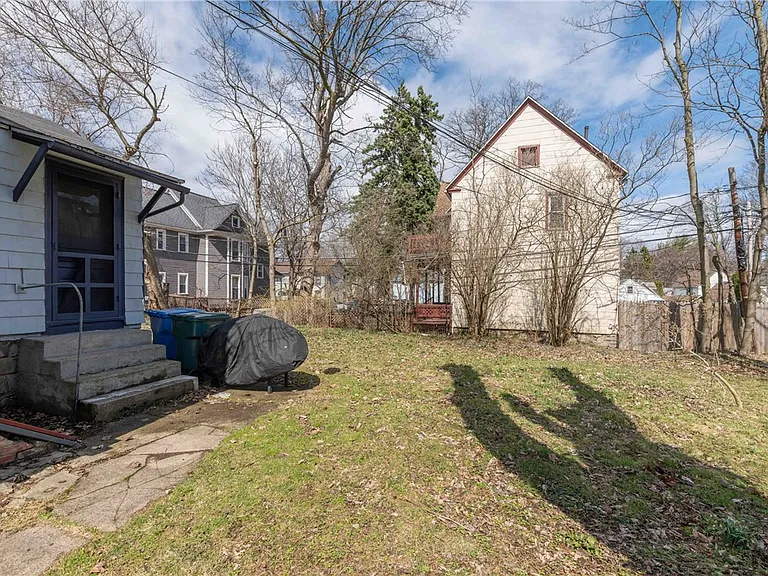 54 Sanford St #A — Photo 27