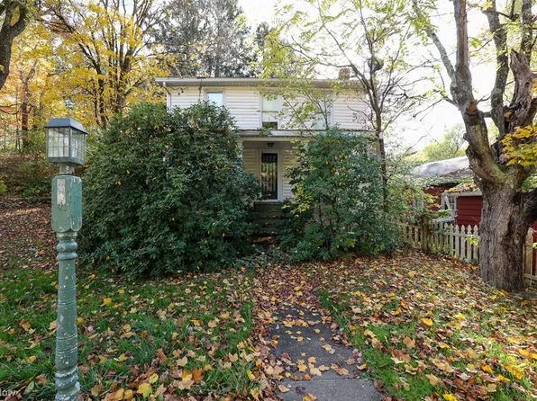 786 Salineville Rd W, Salineville, OH 43945