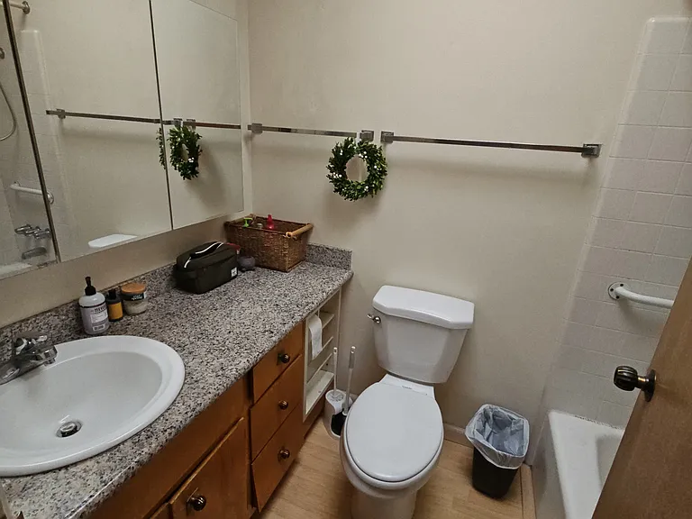 407 Cornell Ave #12 — Photo 22