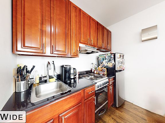 3rd image of 234 W 13th St APT 46