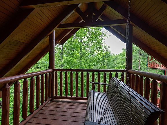 5th image of 637 Gatlinburg Falls Way
