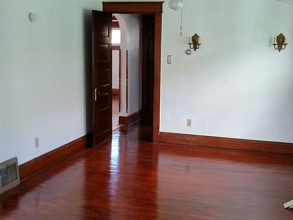 5th image of 20 Courtland Ave