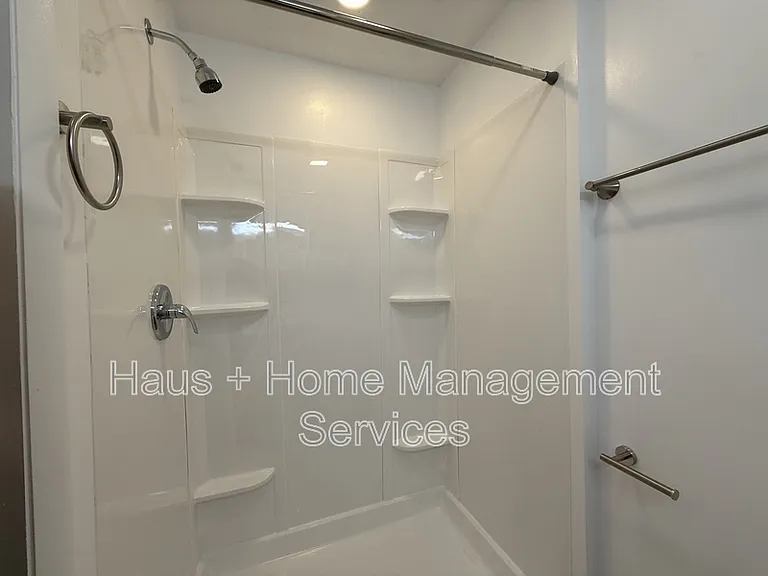 403 Wall Ave #1 — Photo 10