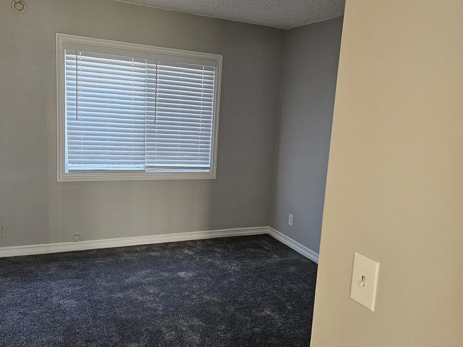 Artesia Blvd, Bellflower — Photo 4