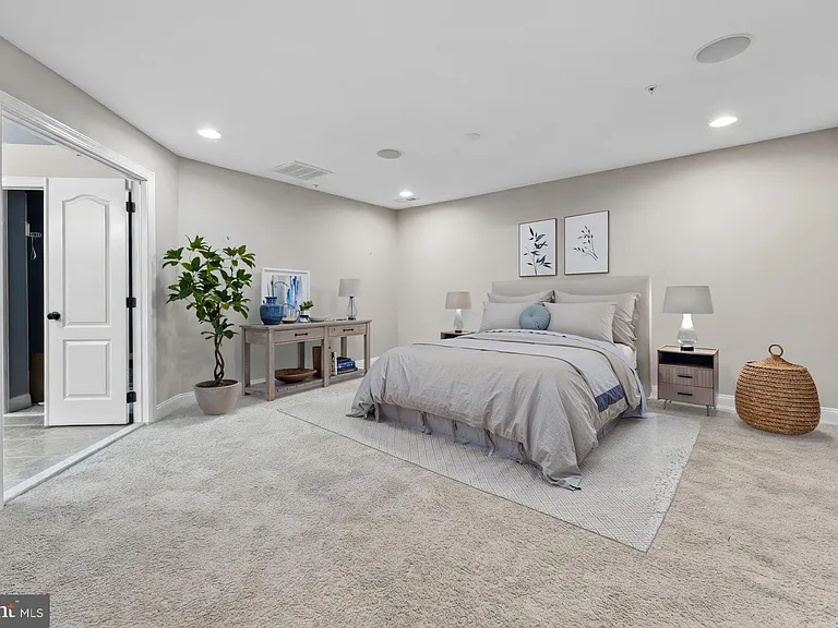4500 Grazing Way — Photo 2