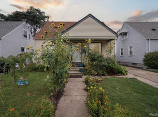 2118 Champaign Rd, Lincoln Park, MI 48146