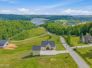 164 Kennedys Loop, La Follette, TN 37766
