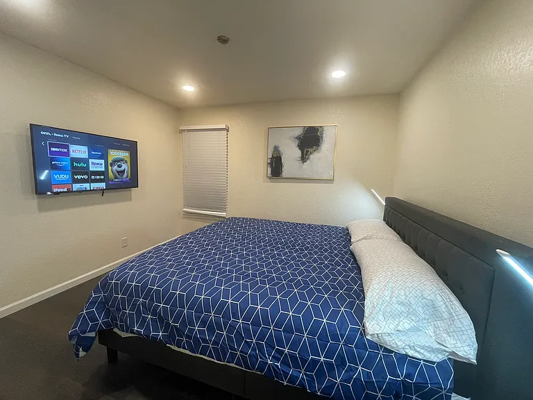 6807 Bender Dr — Photo 17