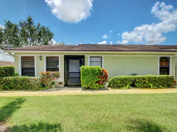 4279 Willow Brook Circle, West Palm Beach, FL 33417