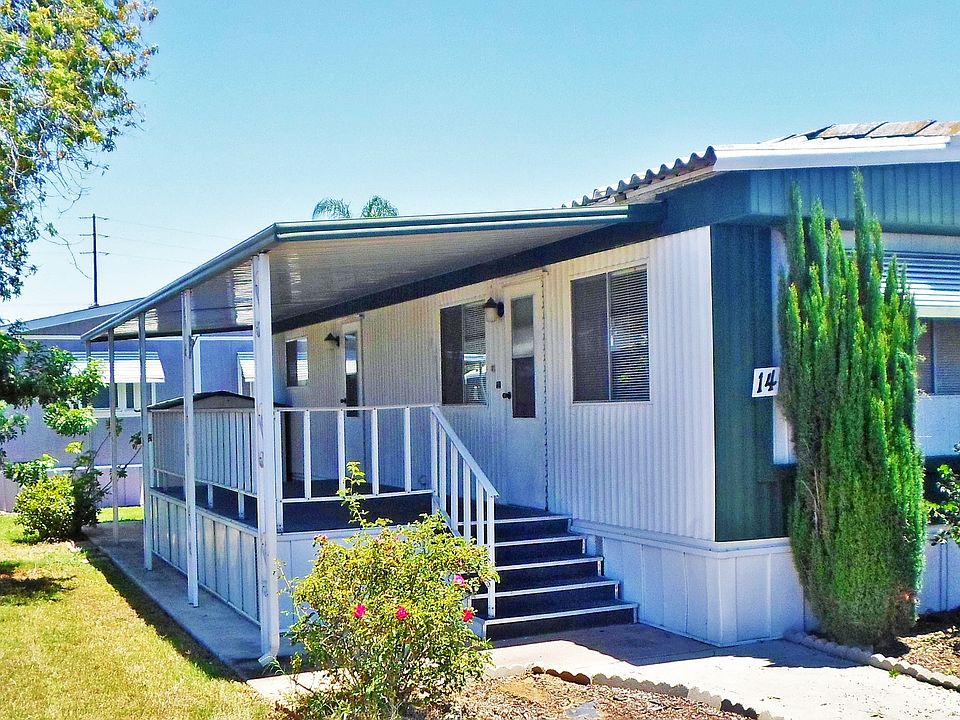 1st image of 211 N Citrus Ave