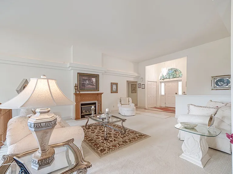 2923 Rutherford Dr — Photo 10