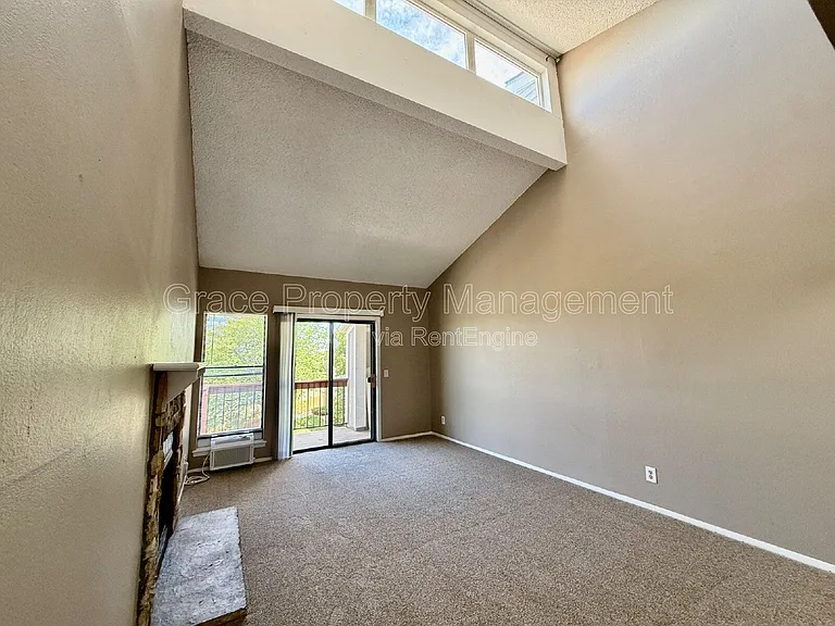8635 Clay St #416 — Photo 5