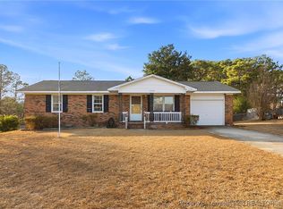 6086 Lexington Dr, Hope Mills, NC 28348