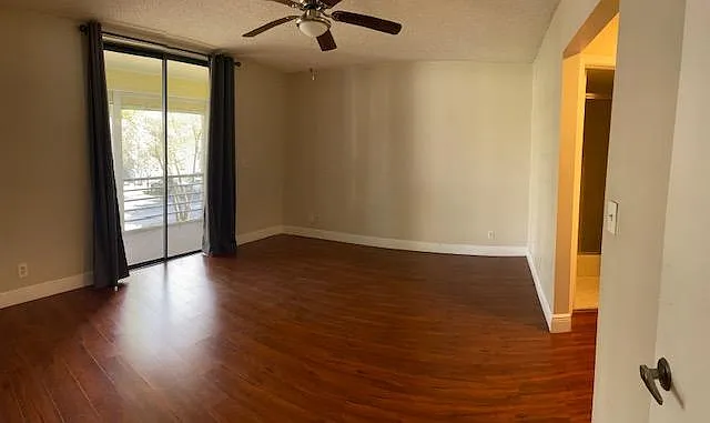 Building Photo - 3361 NW 85th Ave #206