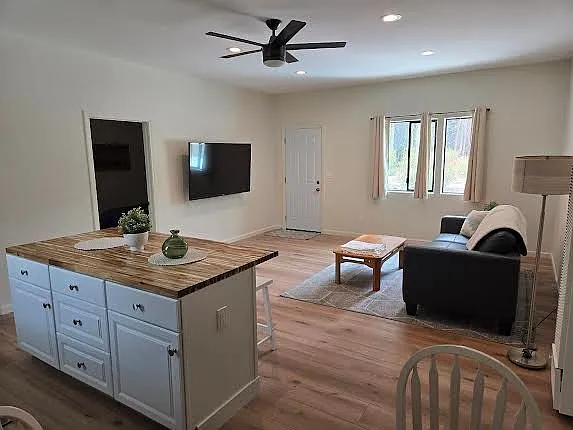 2157 Laguna Negra Ln #B — Photo 10