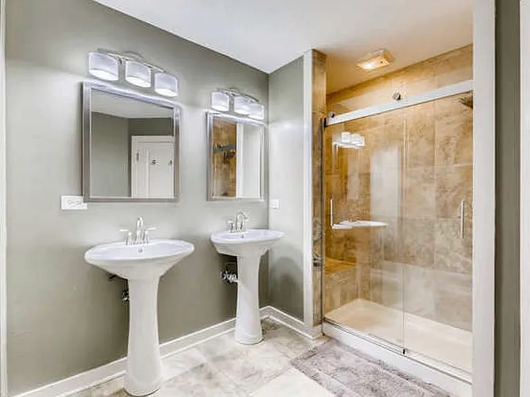 1124 E Prairie Ave — Photo 8